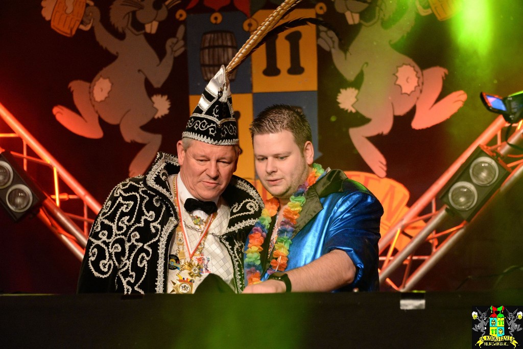 ../Images/Alle kleuren van de regenboog bal 030.jpg